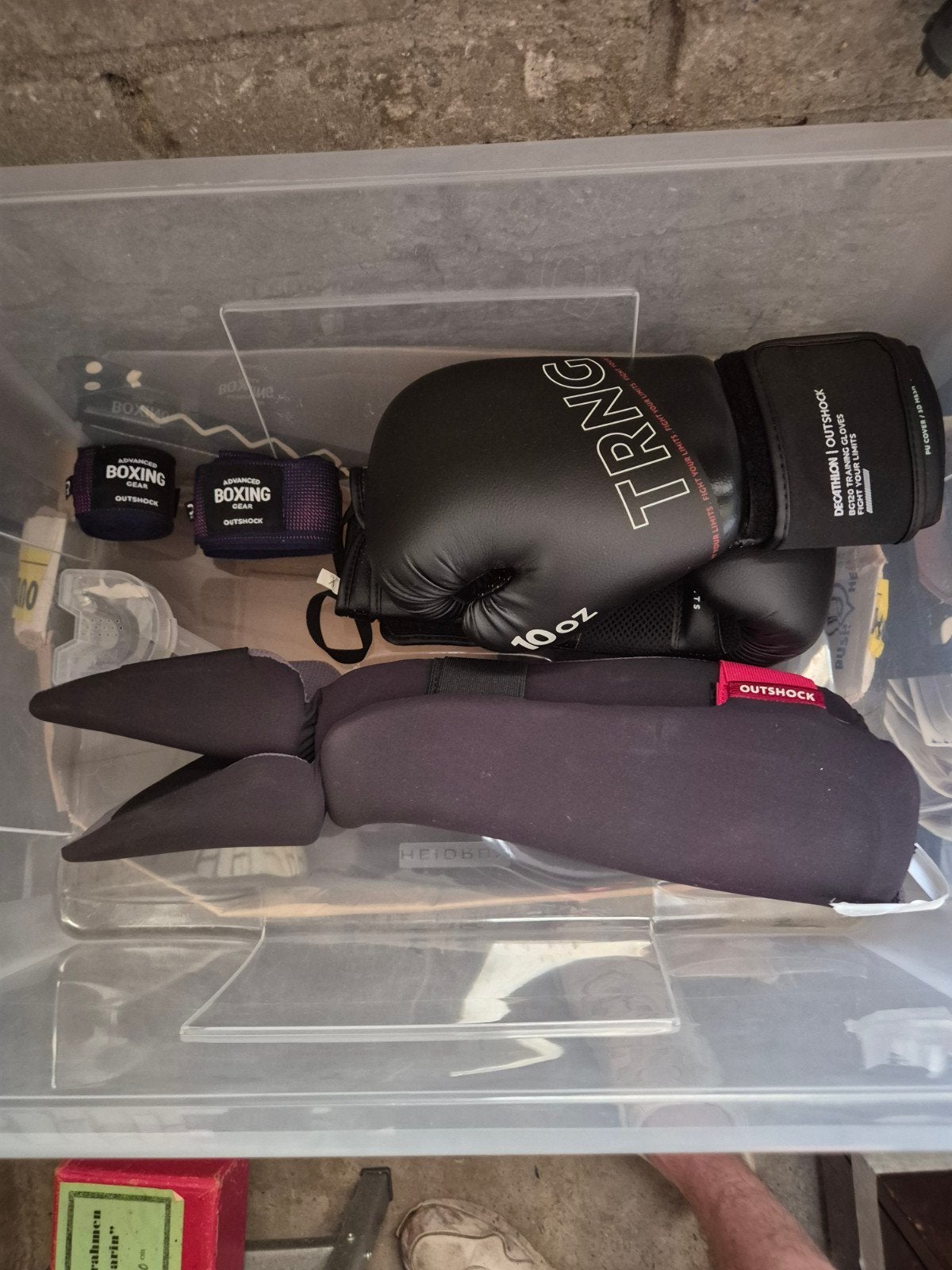 Boksspullen: Bokshandschoenen, bandages en kruisbeschermer, Sport en Fitness, Ophalen of Verzenden, Gebruikt, Overige, Vechtsportbescherming