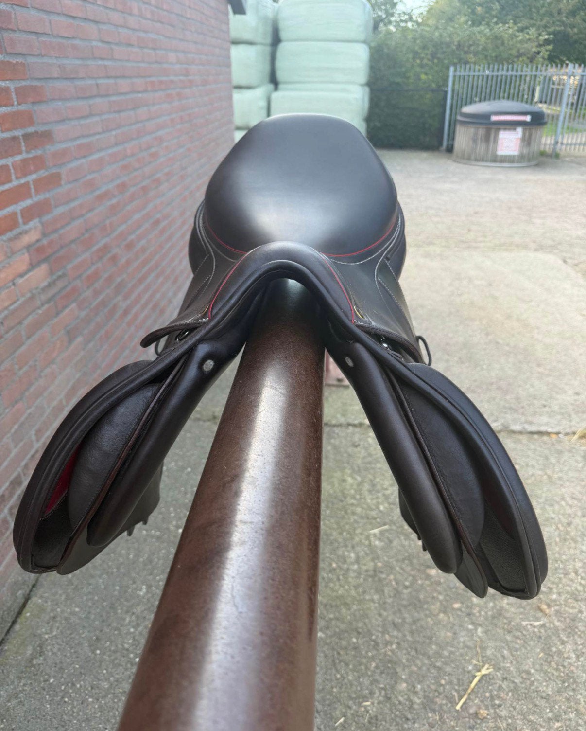Enzo Treviso Anita Jump Saddle / Springzadel, Dieren en Toebehoren, Ophalen, Springen