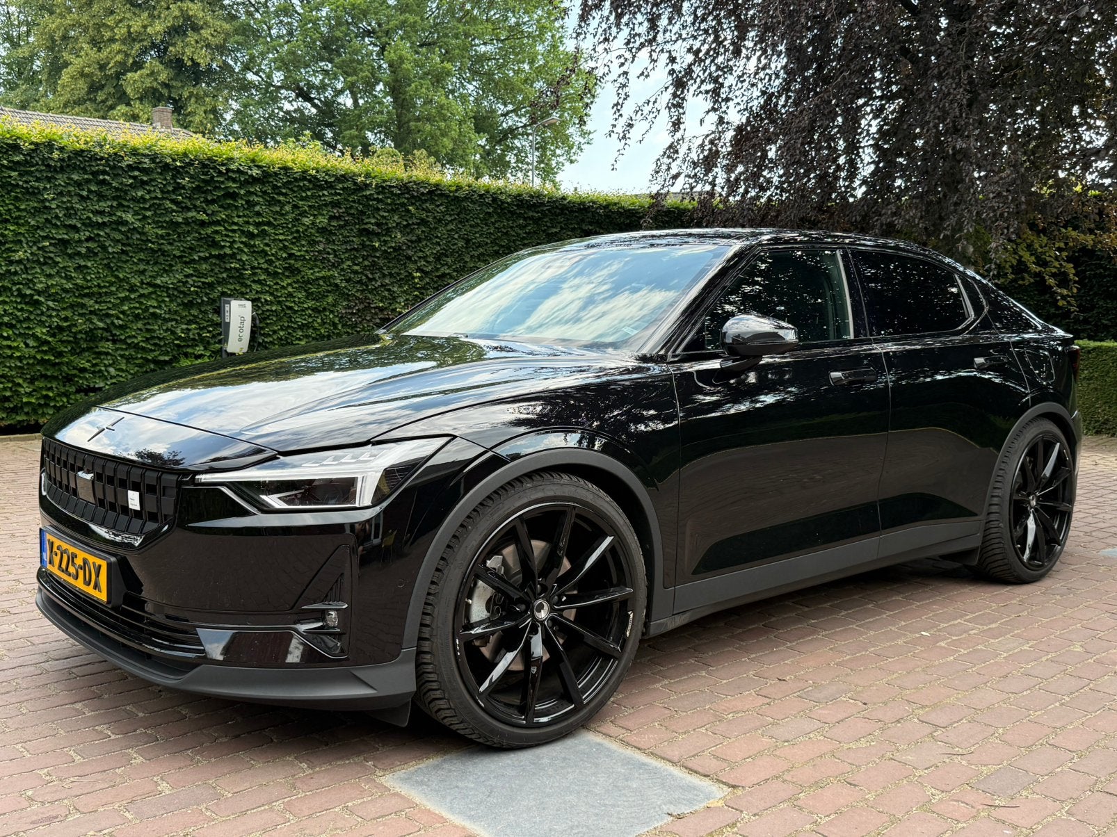 Polestar 2  model 2023 Long Dual Motor 476pk Heico 21 inch, Auto's, Polestar 2, Zwart, Elektrisch, Vierwielaandrijving