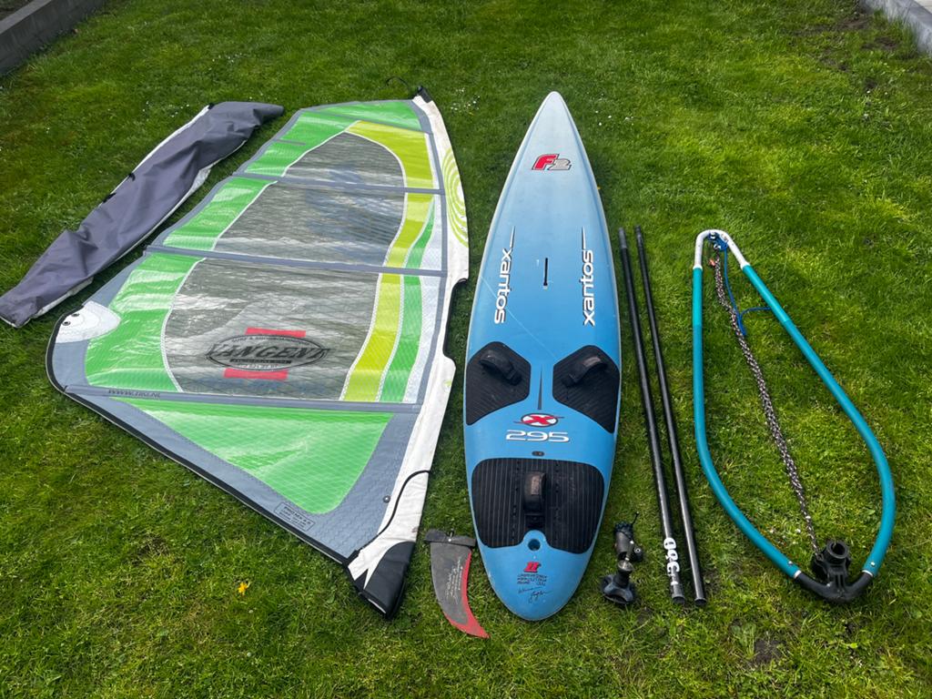 Complete windsurf freeride set, Watersport en Boten, Windsurfen, Ophalen, 250 tot 300 cm, Gebruikt, 3.5 tot 5 m²