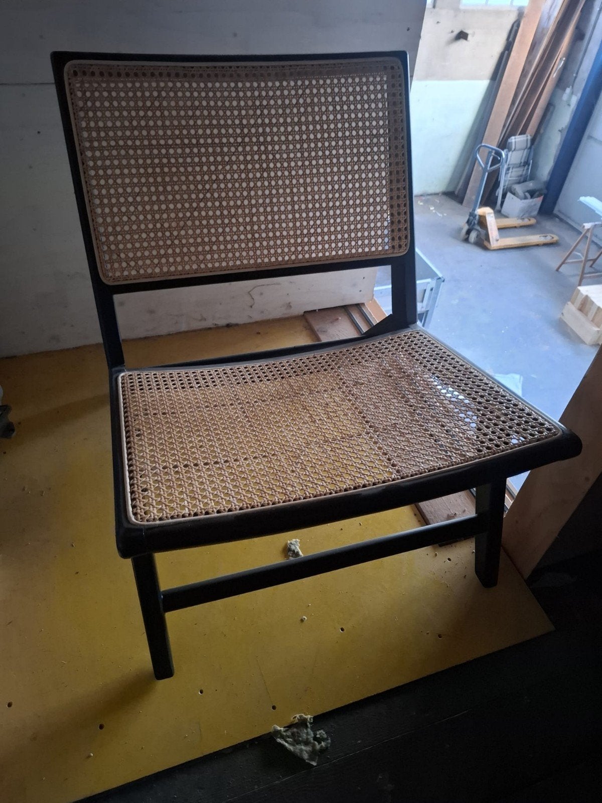 Leuke stoel, Huis en Inrichting, Ophalen, Zwart, Hout, Zo goed als nieuw
