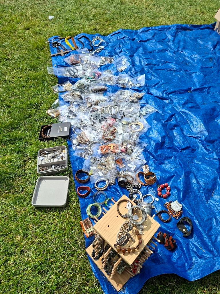 Kettingen, ringen,oorbellen en armbanden VEEL!!!, Ophalen, Overige materialen
