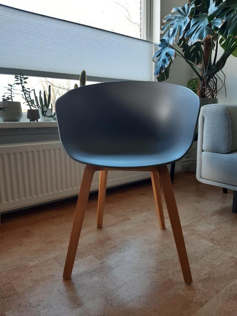 Hay kuipstoel AAC22, Huis en Inrichting, Stoelen, Scandinavisch design, Zo goed als nieuw, Ophalen, Hout