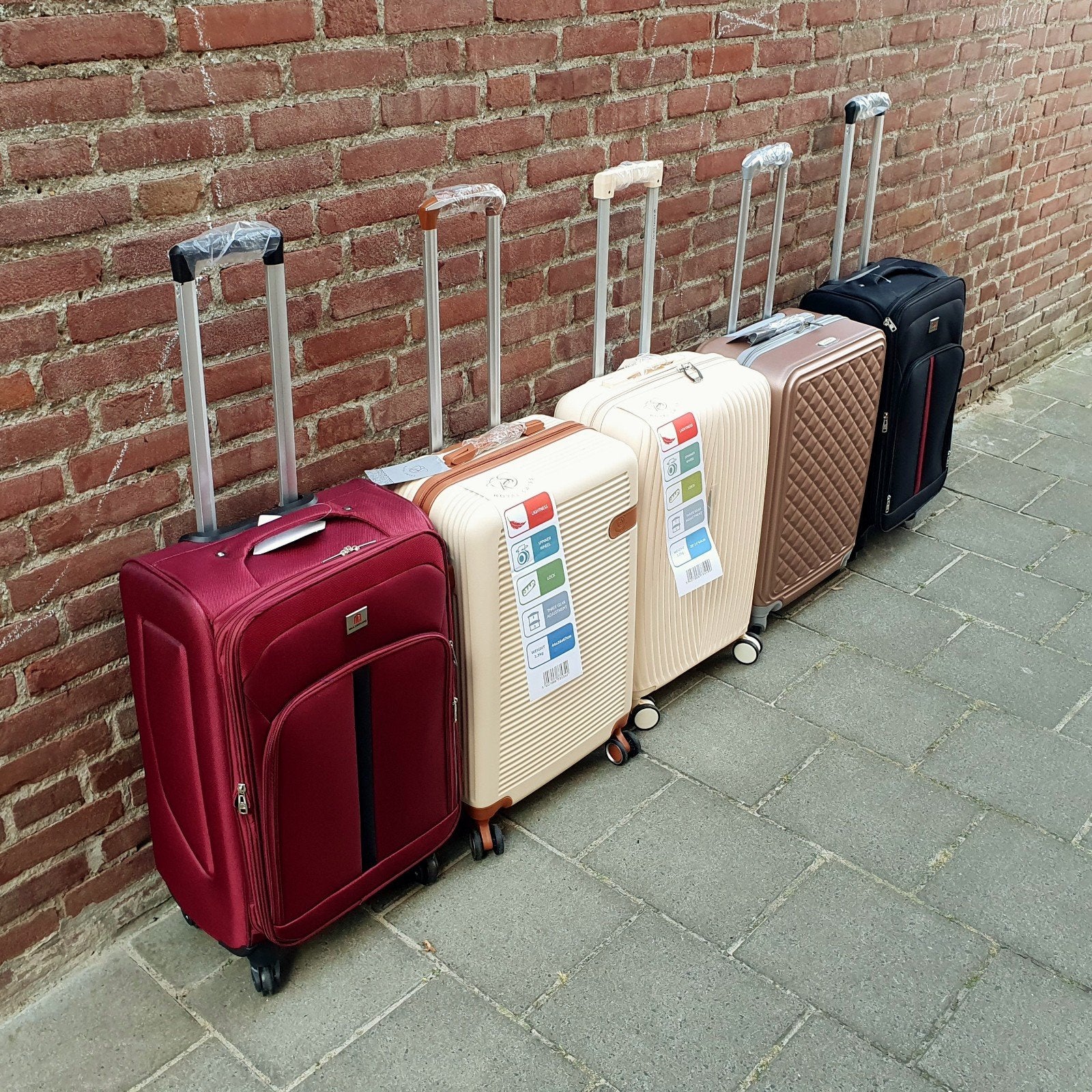 Diverse koffers voor € 20 per stuk OP=OP NIEUW, Overige materialen, Koffer, 70 cm of meer, Koffer