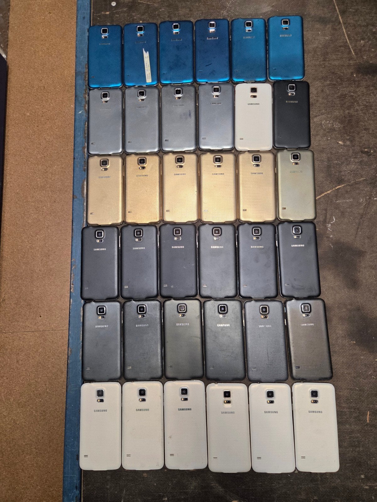 AANGEBODEN PARTIJ VAN 70 STUKS SAMSUNG S5, 16 GB, Ophalen of Verzenden, Gebruikt, Zwart