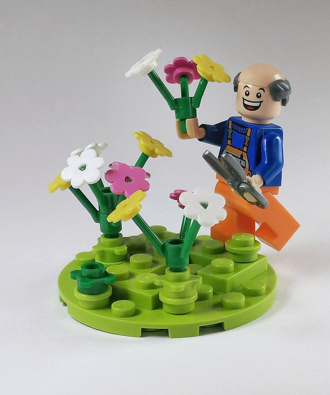 Lego MOC minifiguur Thomas Tuinman € 4,75, Kinderen en Baby's, Ophalen of Verzenden, Nieuw, MOC (eigen creatie), Lego