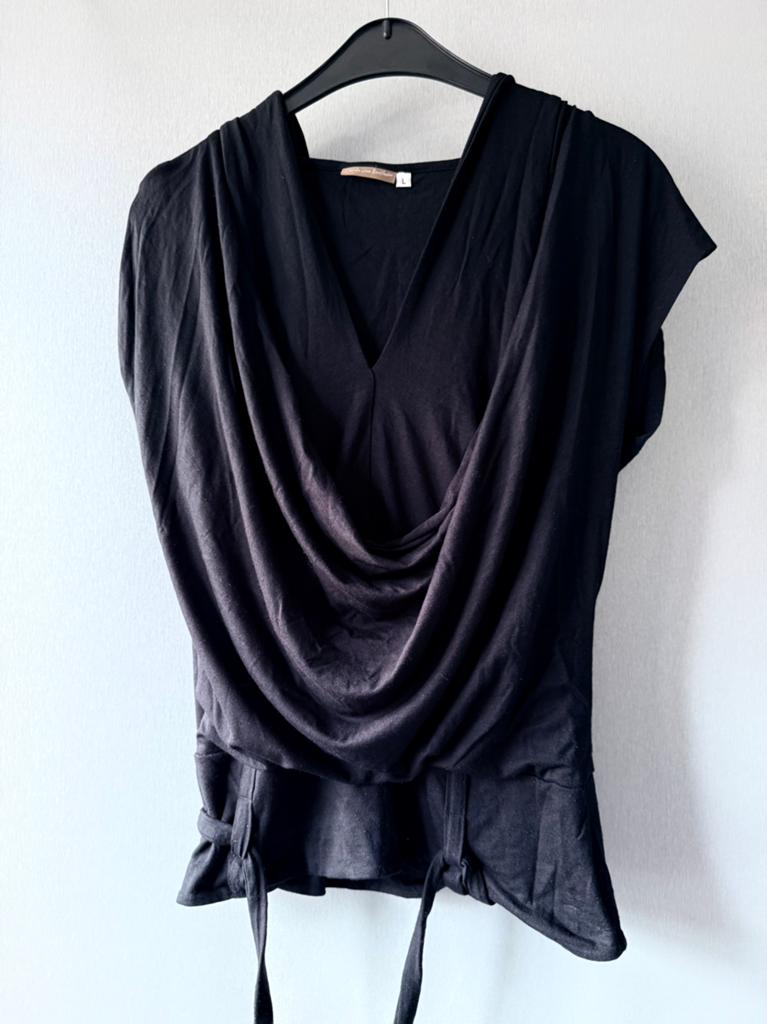 Dames top zwart Carola van Benthum maat L, Kleding | Dames, Zwart, Maat 42/44 (L), Ophalen of Verzenden, Zo goed als nieuw