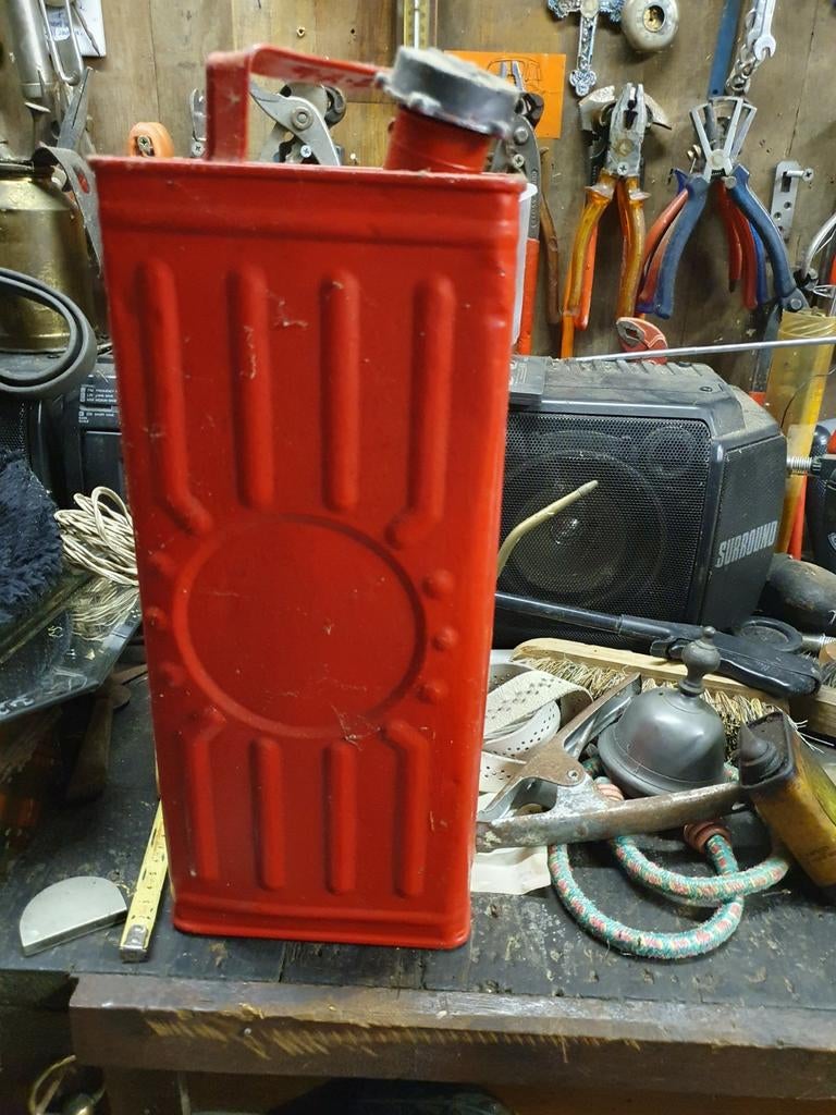 Vintage rode jerrycan / brandstofkan, Ophalen of Verzenden, Gebruikt, Universele onderdelen