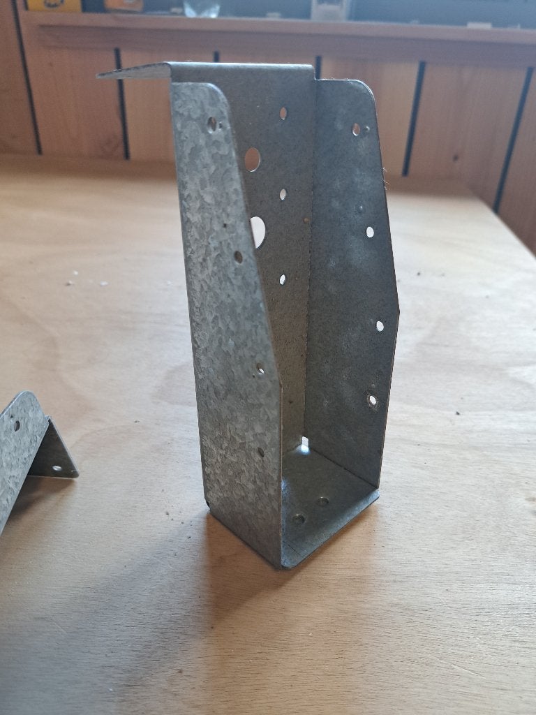 balkdragers en slagschroeven, Ophalen, 250 mm of meer