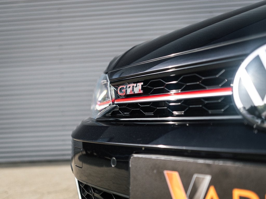 Volkswagen POLO 2.0 TSI GTI Pano Navi Cruise Camera, Auto's, Stof, Gebruikt, Zwart, 4 cilinders