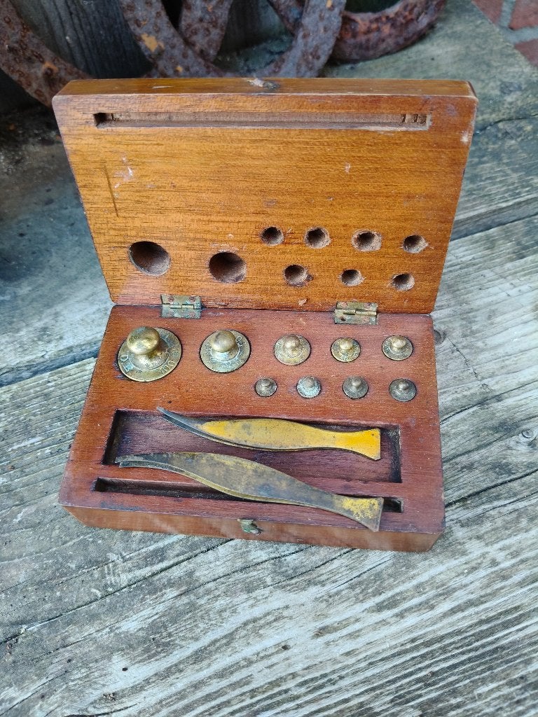Antiek gewichten doosje, Antiek en Kunst, Antiek | Gereedschap en Instrumenten, Ophalen of Verzenden