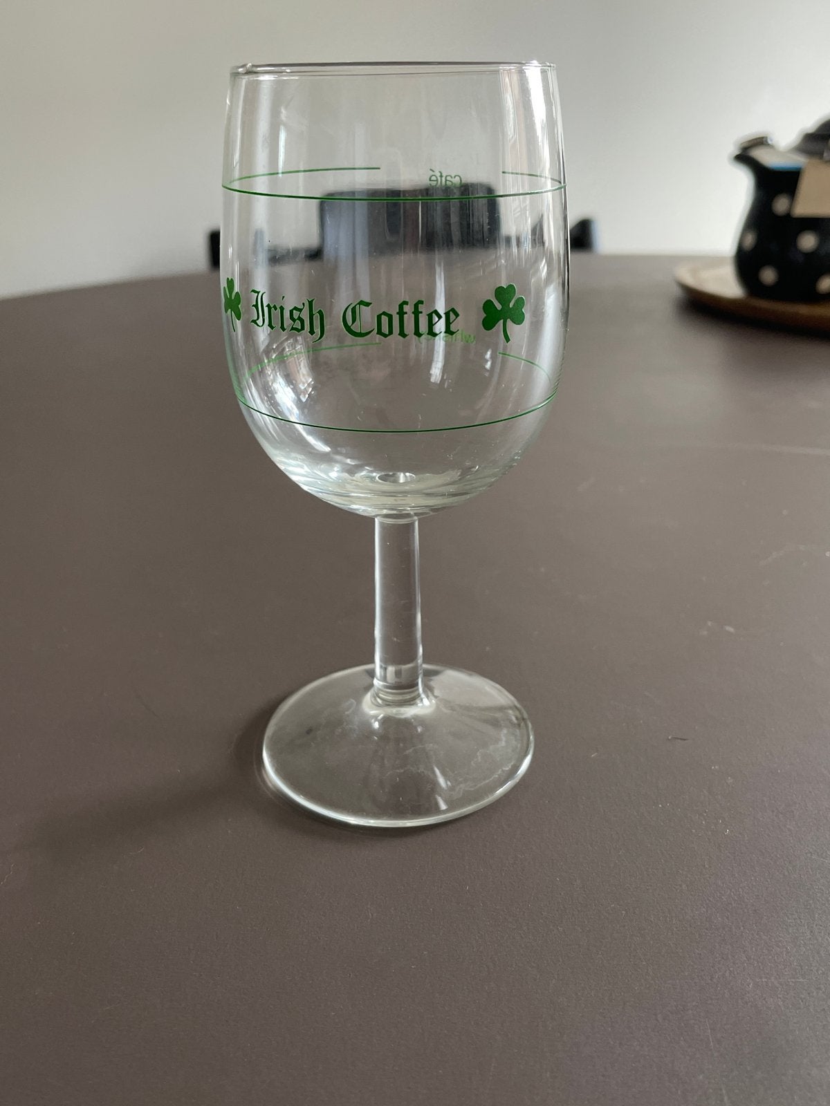 Irish Coffee glas met klavertje vier 14x, Huis en Inrichting, Ophalen, Glas of Glazen, Gebruikt, Overige merken
