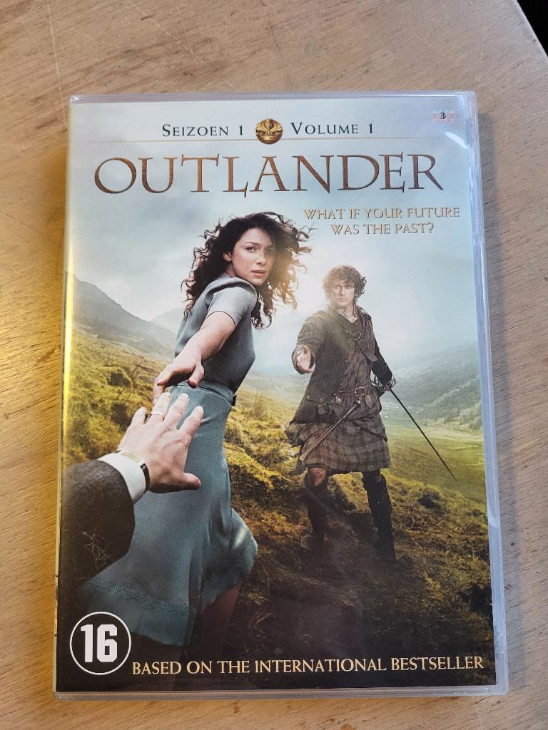 DVD Outlander serie 1 - Diana Gabaldon, Alle leeftijden, Ophalen of Verzenden, Zo goed als nieuw