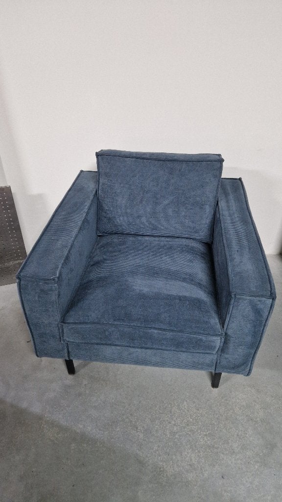 WOOOD fauteuil stoel grijs/blauw (Model Arwin), Huis en Inrichting, Stoelen, Ophalen, Blauw, Zo goed als nieuw, Stof