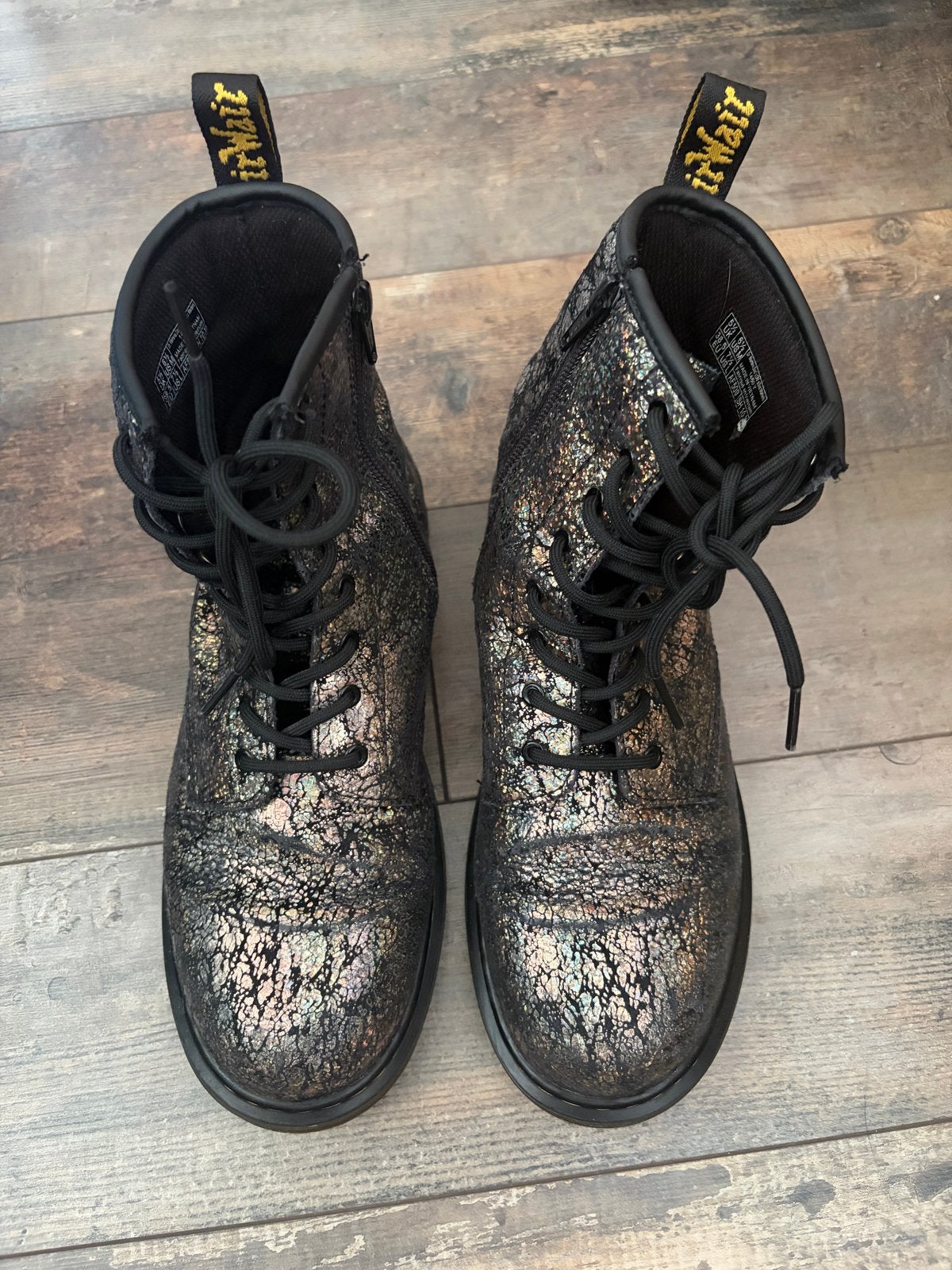 Dr. Martens 1460 Y Glitter Laarzen Maat 38.5, Ophalen, Zo goed als nieuw, Overige kleuren, Lage of Enkellaarzen