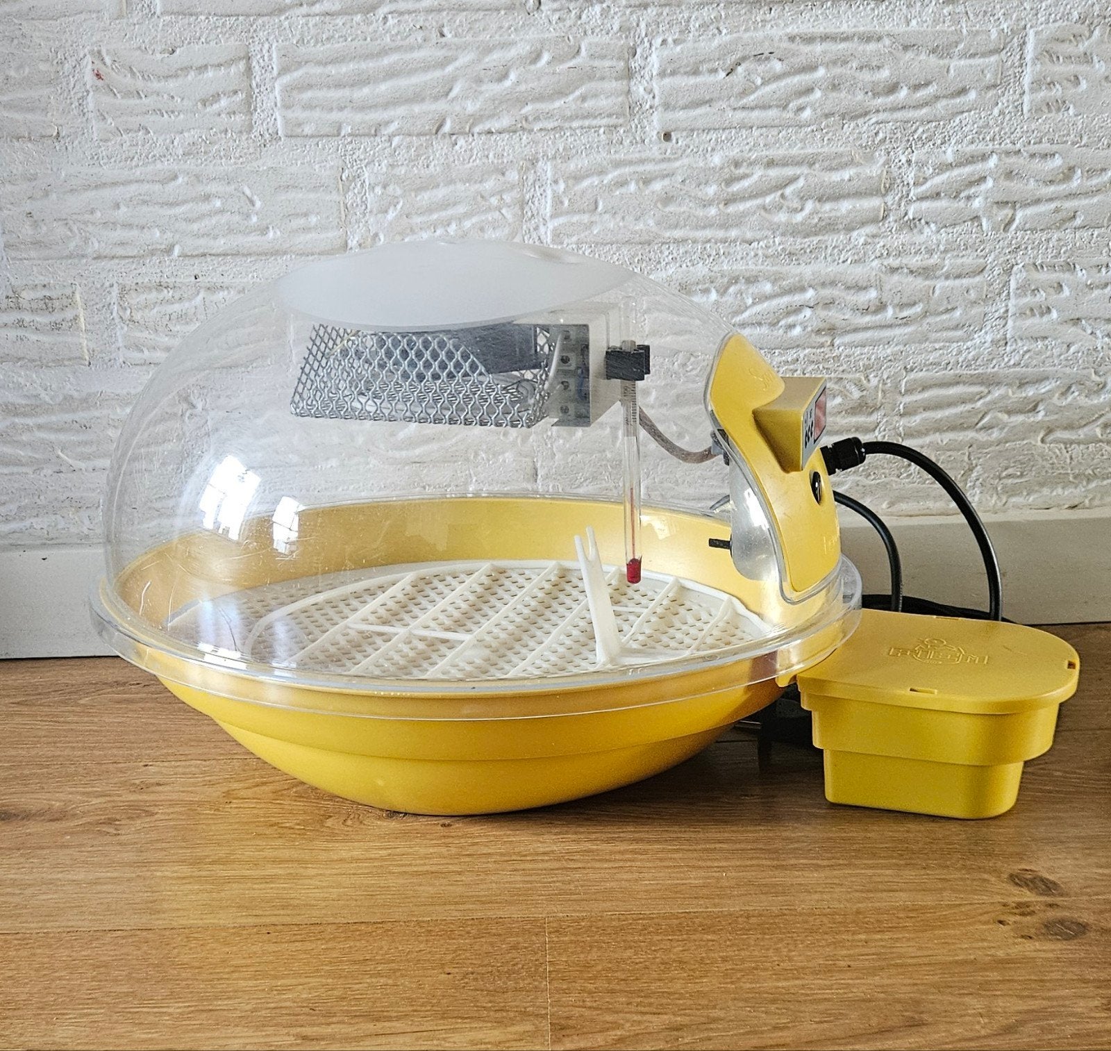 hobby broedmachine 20 eieren, Ophalen of Verzenden, Zo goed als nieuw, Broedmachine