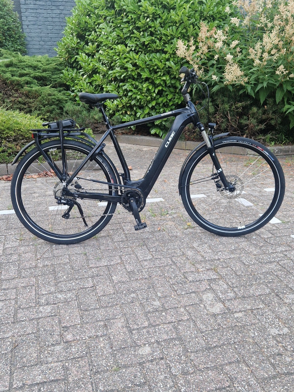 Cube kathmandu pro Bosch middenmotor performance line CX, Ophalen, Zo goed als nieuw, Cube, 50 km per accu of meer