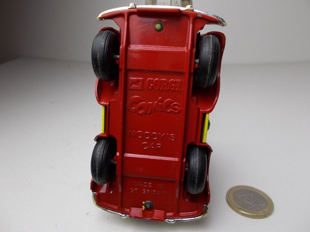 1969 Corgi Toys Comics NODDY'S CAR + 3 FIGURES, Ophalen of Verzenden, Zo goed als nieuw, Auto, Corgi