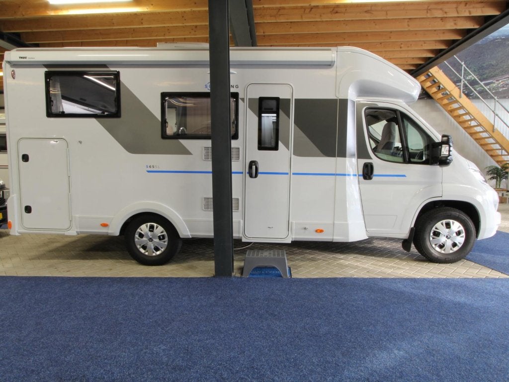 Sun Living S 65 SL Z.g.a.n., Caravans en Kamperen, Campers, Bedrijf, Tot en met 3, Koelkast, 6 tot 7 meter