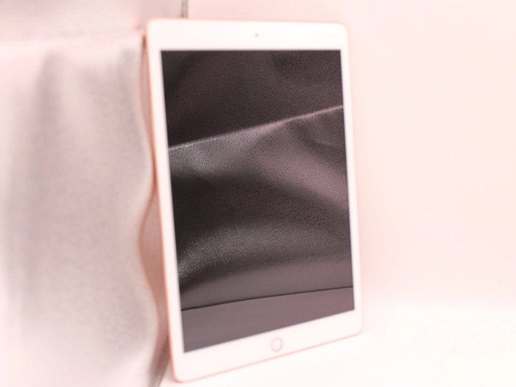 Apple iPad (8e generatie) Wi-Fi 32GB, Computers en Software, Rose Goud, 32 GB, Apple iPad, Zo goed als nieuw
