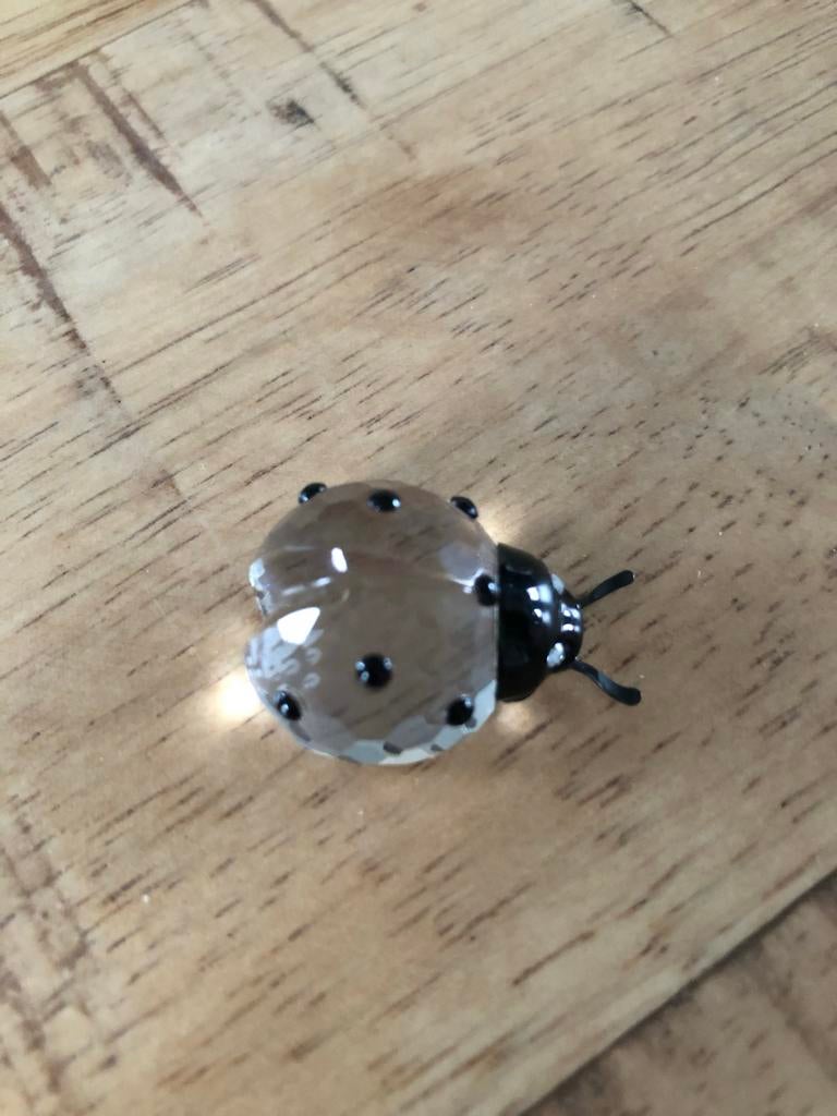 Swarovski kristallen lieveheersbeestje, perfecte staat, Verzamelen, Swarovski, Zo goed als nieuw, Figuurtje, Ophalen of Verzenden