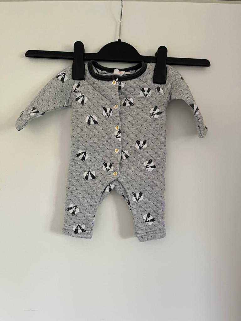 Lichtgrijs boxpakje/ pakje met panda’s / dieren maat 50 Hema, Ophalen of Verzenden, Zo goed als nieuw, Jongetje of Meisje, Pakje