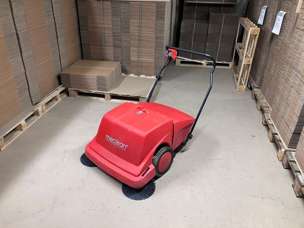 meclean veegmachine, Tuin en Terras, Veegmachines, Zo goed als nieuw, Ophalen