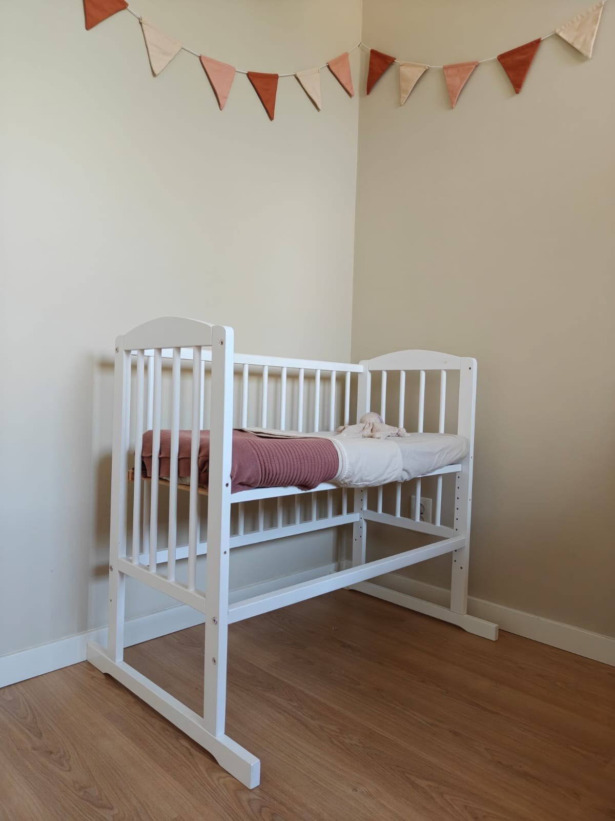 Petite Amelie CO-sleeper, Kinderen en Baby's, Babywiegjes en Ledikanten, Ophalen, Zo goed als nieuw, Wieg