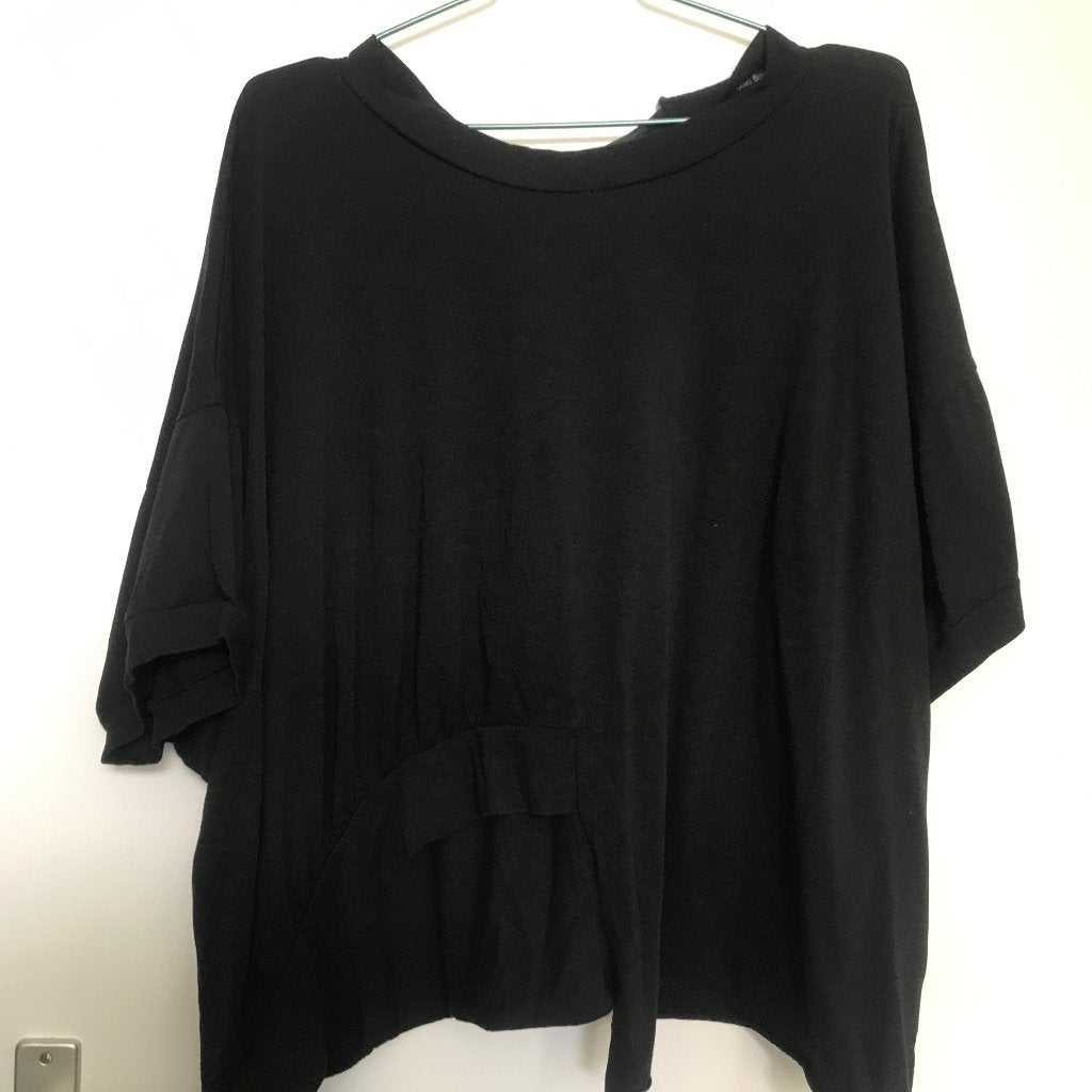 Nuovo Borgo a-symetrisch t shirt avantgarde stijl zwart, Kleding | Dames, Verzenden, Zwart, Maat 42/44 (L), Zo goed als nieuw