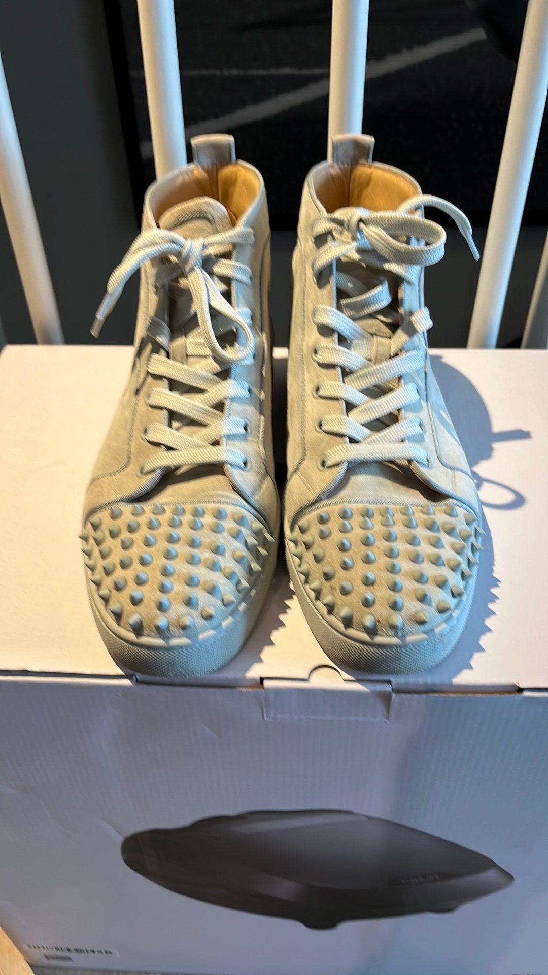 Orginele zgan louboutin hoge schoenen mt 43, Ophalen of Verzenden, Zo goed als nieuw, Overige kleuren