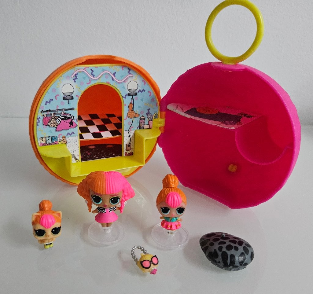 Lol Surprise. Mini familie bal. Mini poppen, Ophalen of Verzenden, Zo goed als nieuw, Overige typen