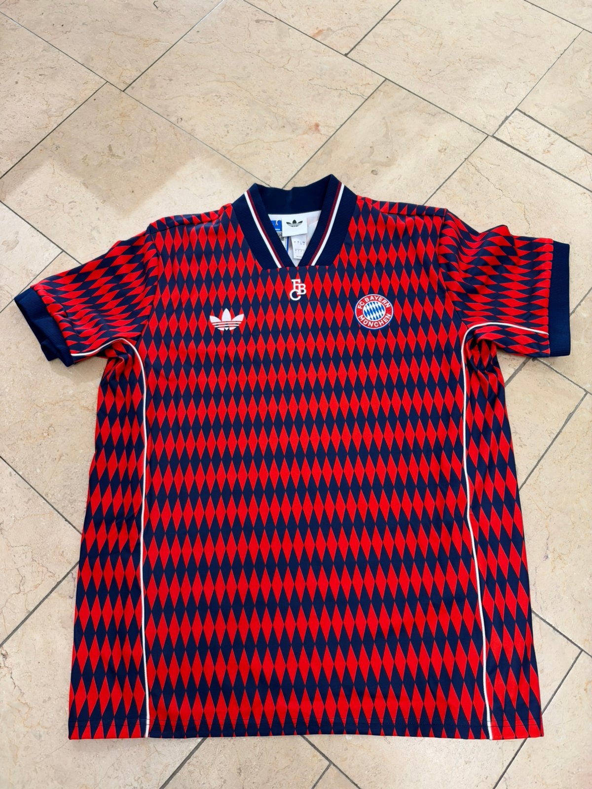 Te koop nieuwe Bayern Munchen Jersey, Postlaan 3, Shirt, Nieuw, Ophalen of Verzenden