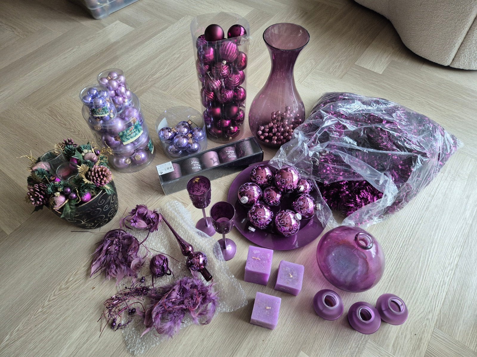 Paarse kerstballen en accessoires, Ophalen of Verzenden, Zo goed als nieuw