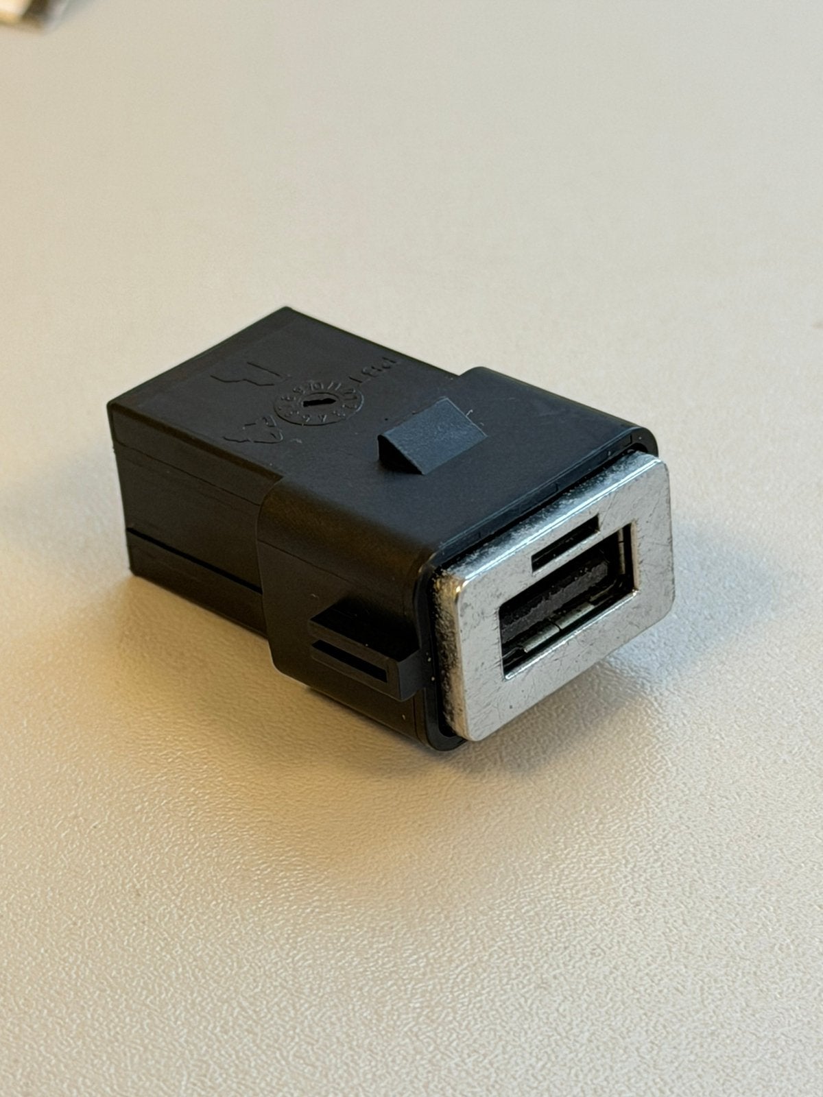 Ford USB port Poort Mondeo S-Max Galaxy 8M2T-19A164-BA, P, P, P, Ophalen of Verzenden