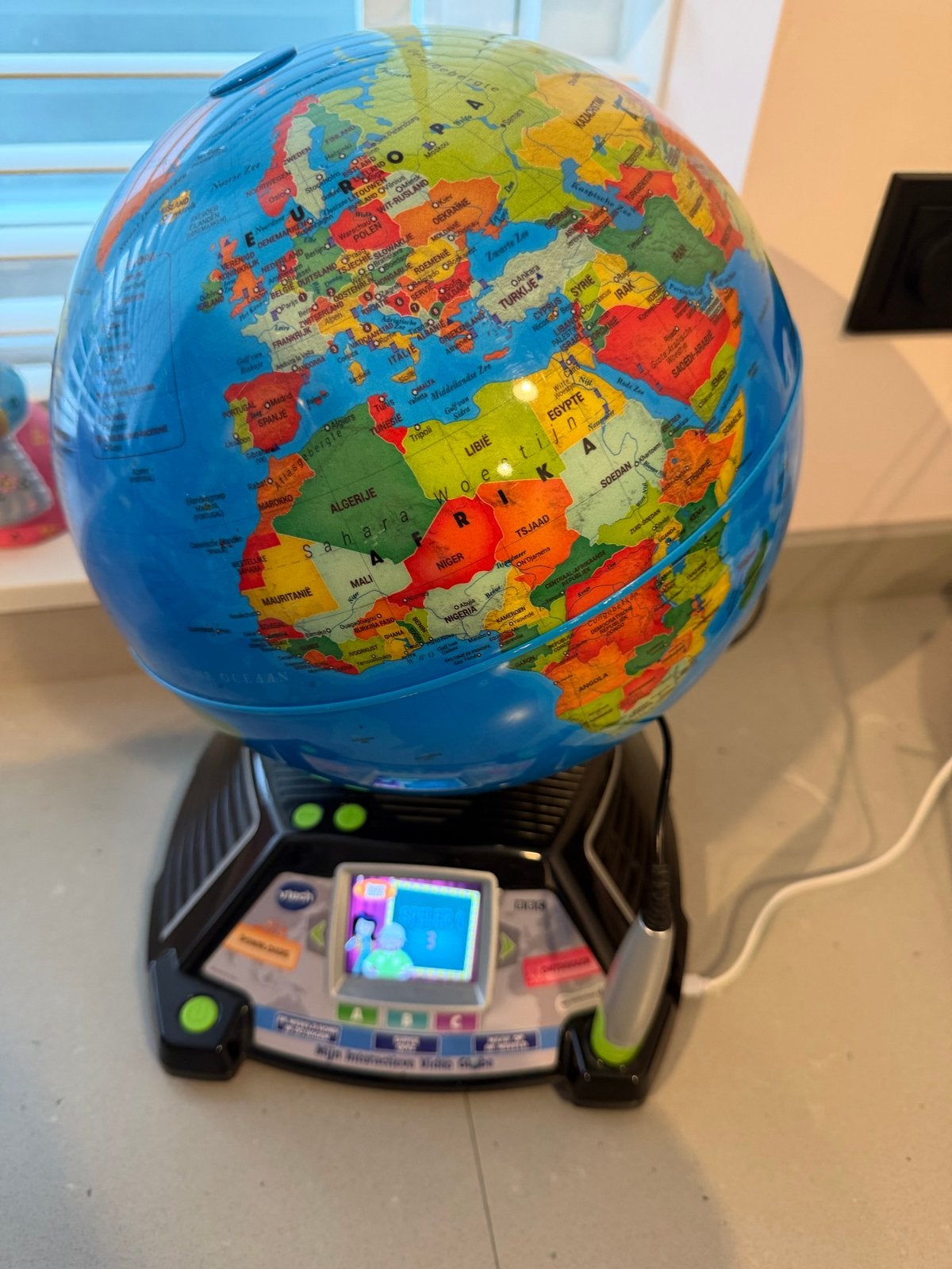 VTech wereldbol, Kinderen en Baby's, Ophalen, Zo goed als nieuw, Ontdekken, Met geluid
