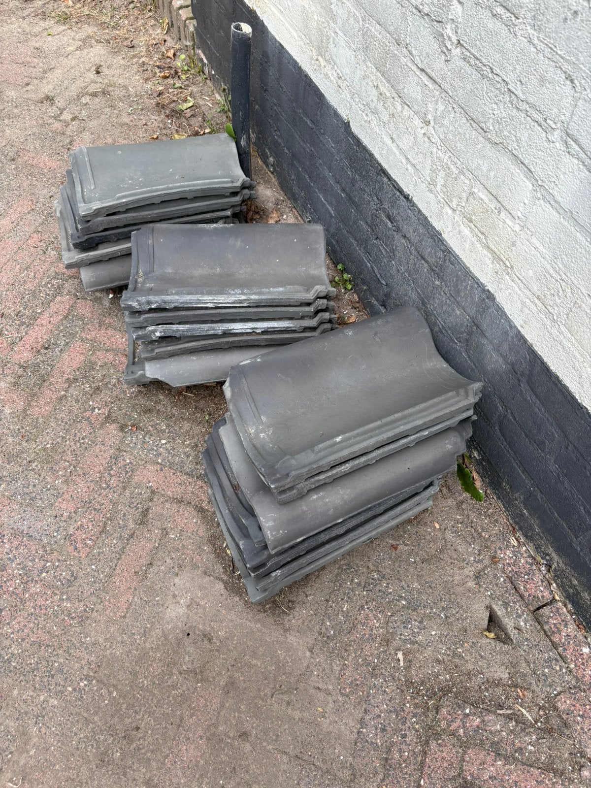 Dakpannen grijs van oordt alphena/dR, Doe-het-zelf en Verbouw, Ophalen, Steen of Klei, Zo goed als nieuw, 15 m² of meer