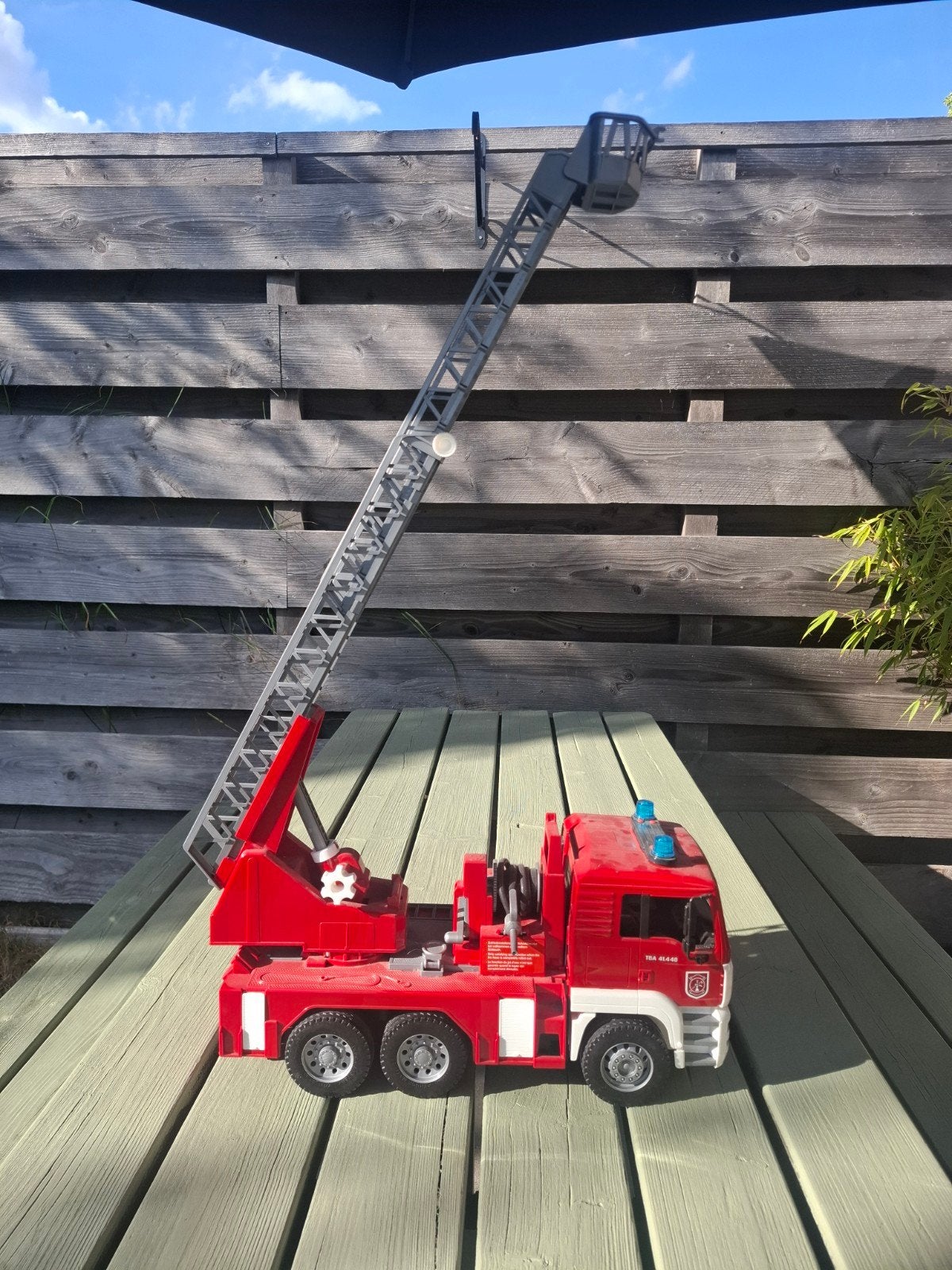 Bruder MAN Brandweerwagen met Uitschuifbare Ladder, Ophalen, Gebruikt