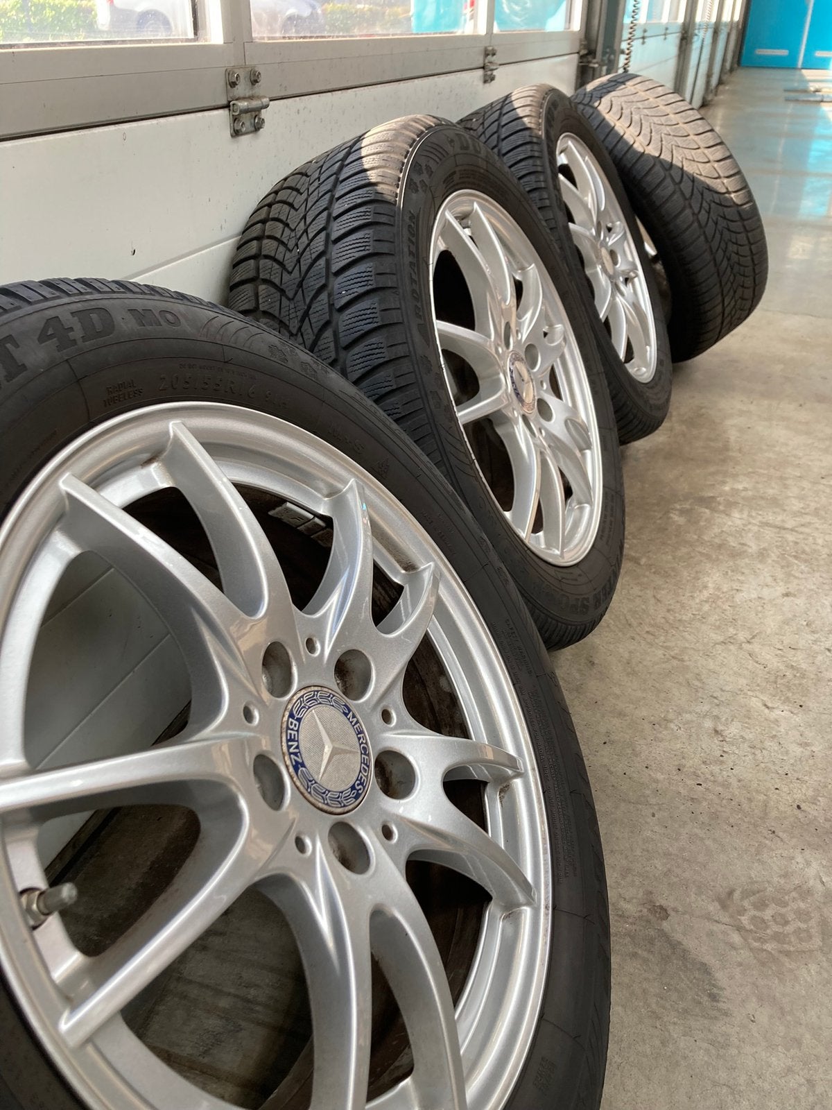 Originele MB set velgen met winterbanden, Auto-onderdelen, Banden en Velgen, Ophalen, Gebruikt, 16 inch, Banden en Velgen