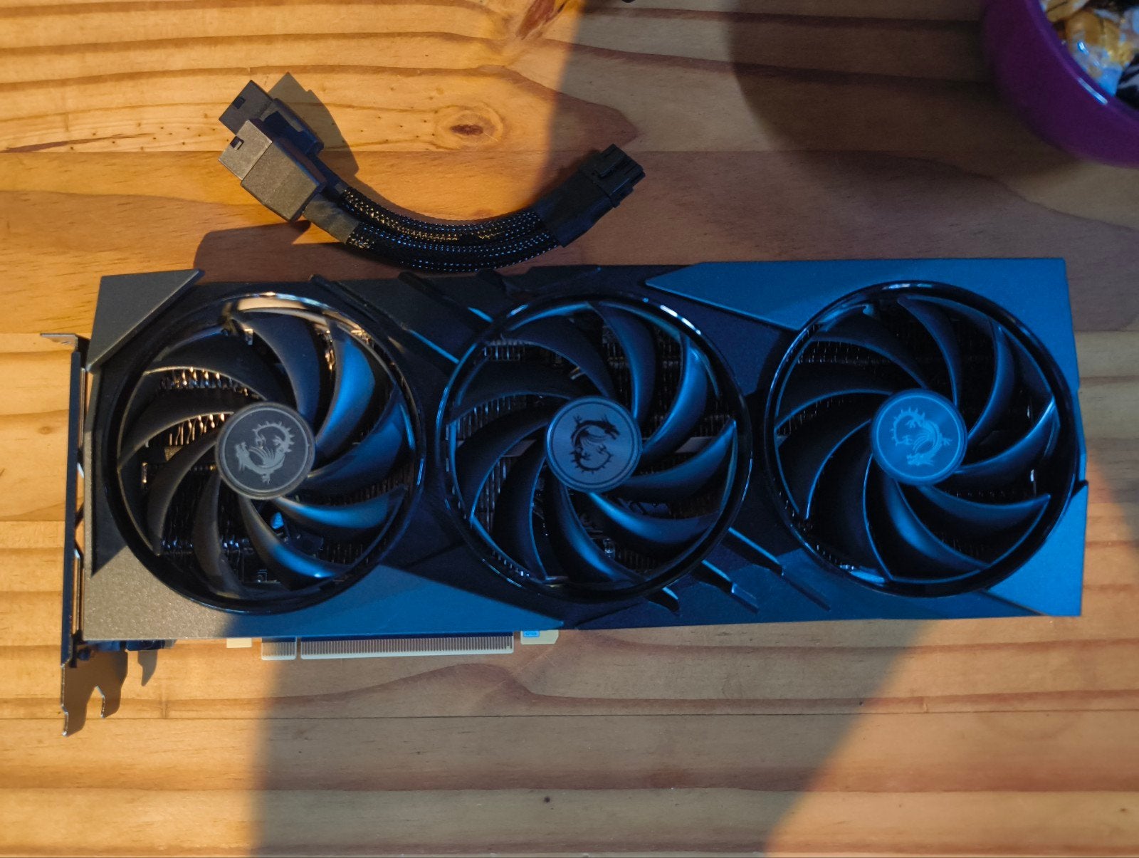 MSI GeForce RTX 4070 SUPER 12G GAMING X SLIM, Computers en Software, Videokaarten, Zo goed als nieuw, PCI-Express 4.0, GDDR6, Ophalen of Verzenden