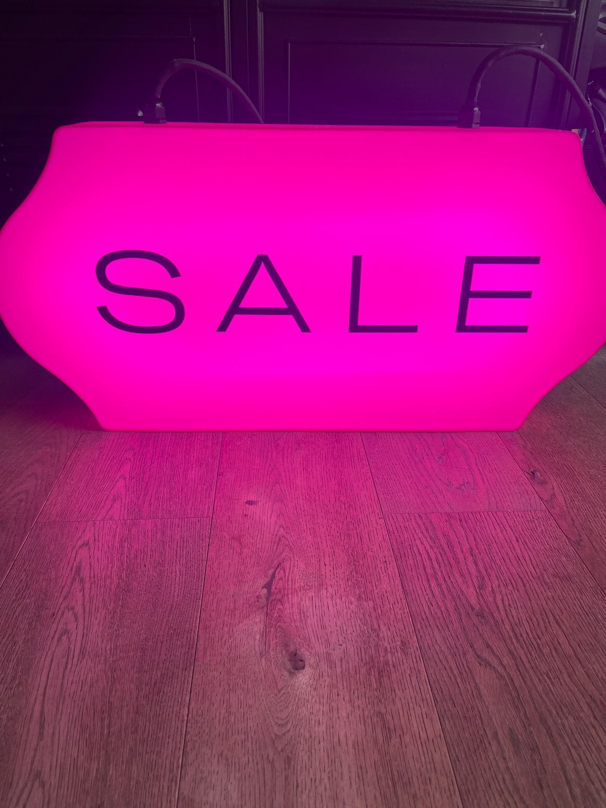 Lichtgevend 'SALE' bord - Roze LED reclamebord, Ophalen, Zo goed als nieuw, Lichtbak of (neon) lamp