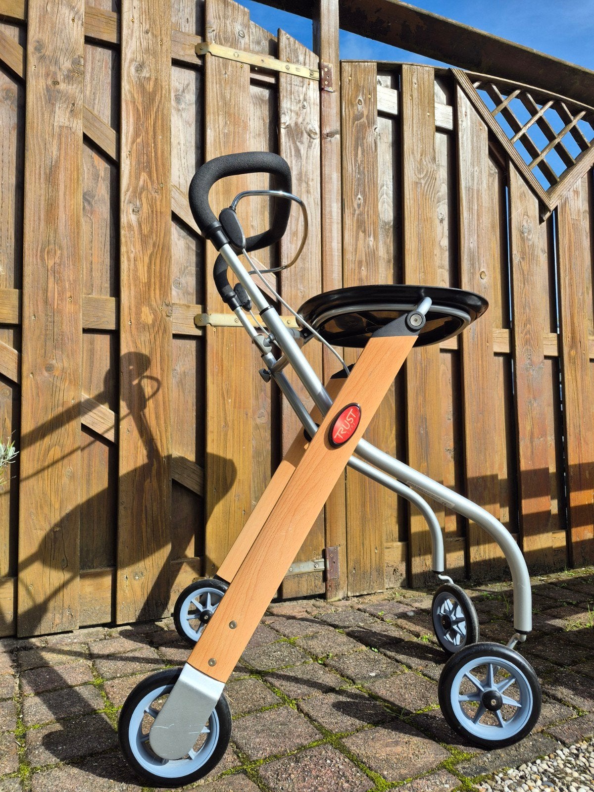 Rollator in perfecte staat, Ophalen, Lichtgewicht, Zo goed als nieuw