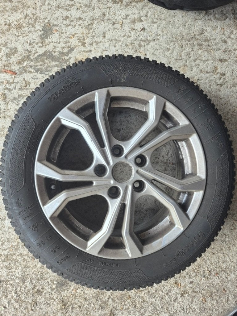 Te koop: Set winterwielen Renault Megane IV, Auto-onderdelen, Banden en Velgen, Ophalen, Gebruikt, 16 inch, Banden en Velgen