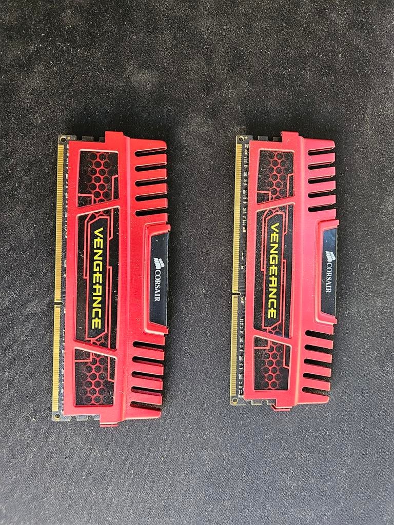 Corsair Vengeance DDR3 RAM 16GB (2x8GB) 1600MHz, Gebruikt, Server, DDR3, Ophalen of Verzenden