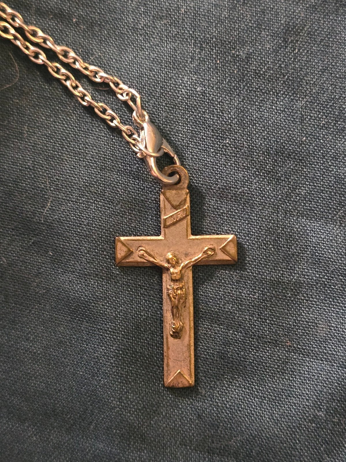 Oud Frans crucifix met Christusfiguur en INRI, gemerkt FRANC, Ophalen of Verzenden