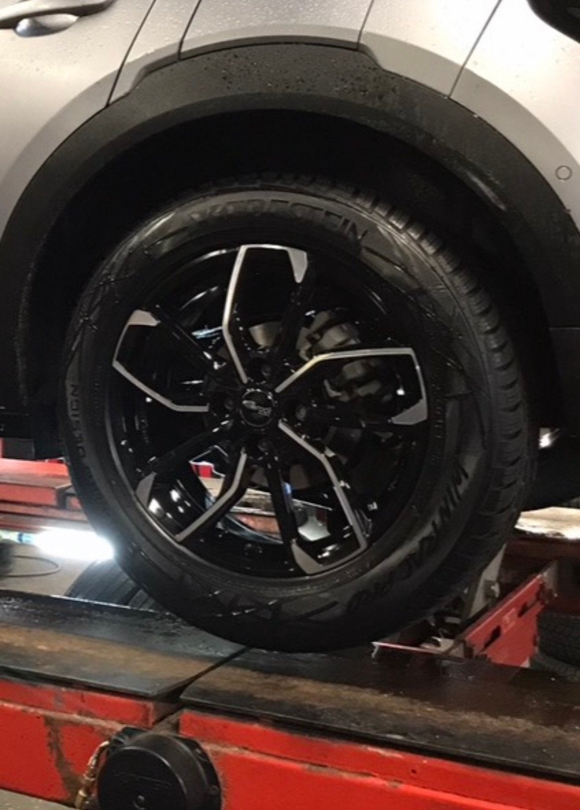 Onbeschadigde velgen met zeer goede winterbanden, Auto-onderdelen, Banden en Velgen, Ophalen, 215 mm, Velg(en), 17 inch