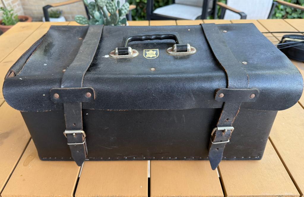 Vintage echt lederen gereedschapskoffer, Antiek en Kunst, Antiek | Gereedschap en Instrumenten, Ophalen of Verzenden