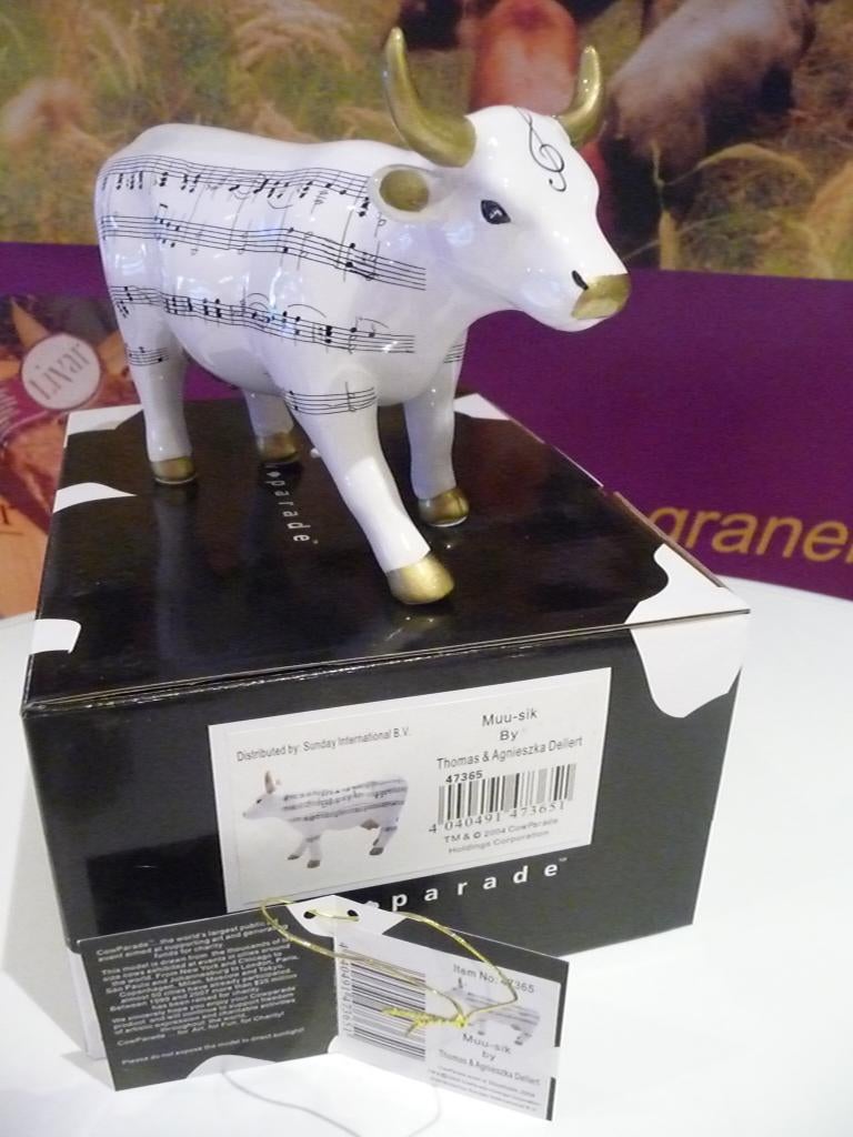 Nieuw Cow Parade koe Muu-sik medium gratis verzending., Antiek en Kunst, Kunst | Designobjecten, Ophalen of Verzenden
