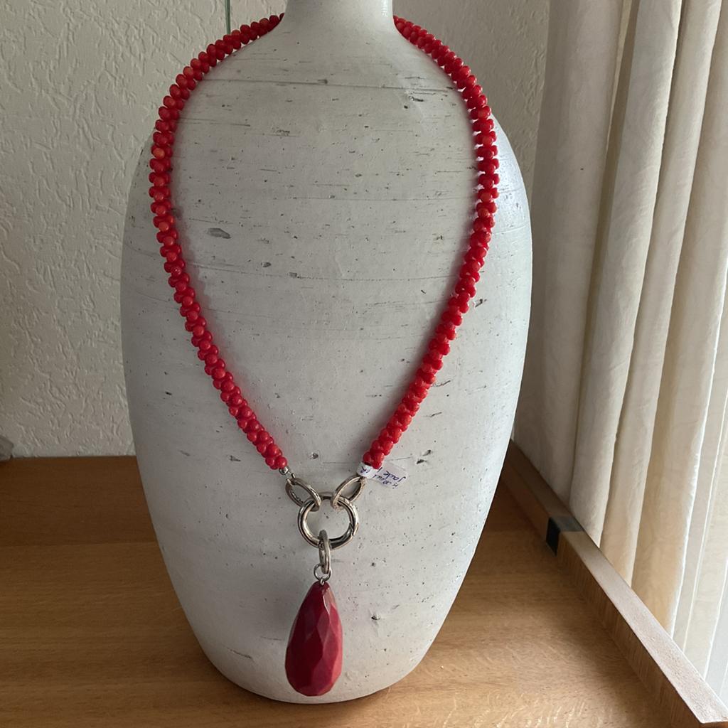 Ketting met bamboe kraal en jade hanger, Nieuw, Ophalen of Verzenden, Steen of Mineraal, Met edelsteen