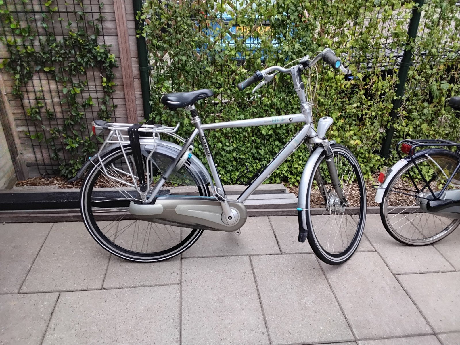 herenfiets 28 inch/ damesfiets 24 inch Gazelle/ kinderfiets., Ophalen, Gebruikt, Versnellingen, Gazelle
