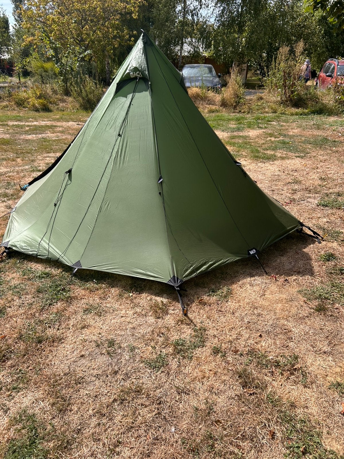 Bach/ Nigor Wickiup 3 tent tipi trekkerstent als nieuw!, Ophalen of Verzenden, Zo goed als nieuw, Tot en met 2